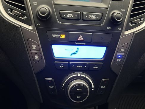 Used 2015 Hyundai Santa Fe Sport 2.0T AWD/4WD image 30