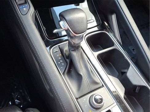 Used 2022 Kia Telluride SX w/ SX Prestige Package image 16