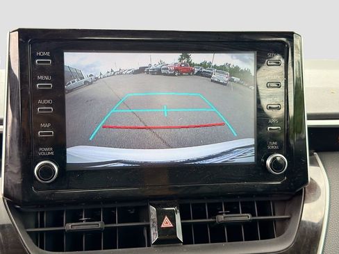 Used 2020 Toyota Corolla LE FWD image 28