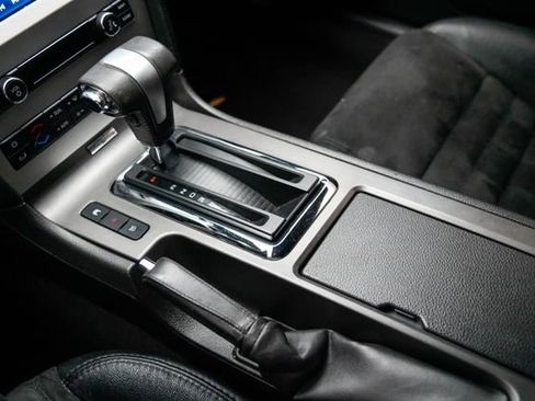 Used 2010 Ford Mustang GT Premium RWD image 28