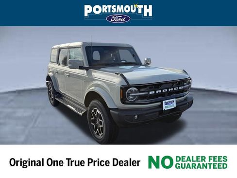 New 2025 Ford Bronco Outer Banks image 1