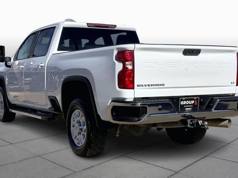 Used 2022 Chevrolet Silverado 2500 LT w/ Convenience Package image 11