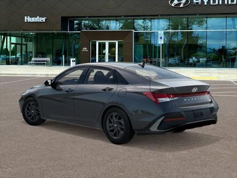 New 2026 Hyundai Elantra Blue FWD image 5