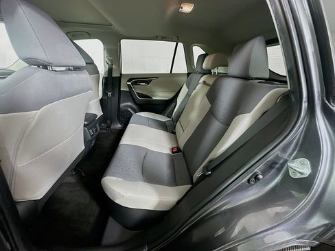 Used 2021 Toyota RAV4 XLE w/ Convenience Package AWD/4WD image 23