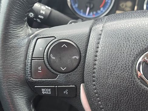 Used 2018 Toyota Corolla SE w/ Body Protection Package FWD image 20