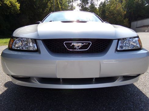 Used 2000 Ford Mustang GT image 3