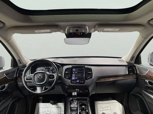 Used 2016 Volvo XC90 T6 Momentum w/ Momentum Plus Package AWD/4WD image 26