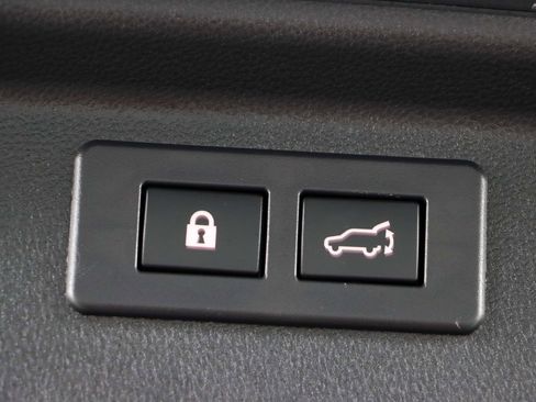 Used 2023 Subaru Forester Touring w/ Popular Package #2 image 30