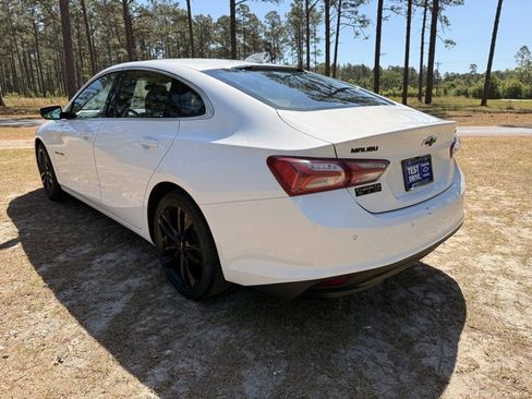Used 2024 Chevrolet Malibu LT w/ Sport Edition image 3