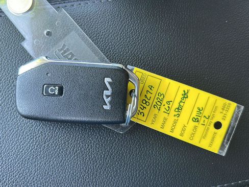 Used 2023 Kia Sportage EX FWD image 35