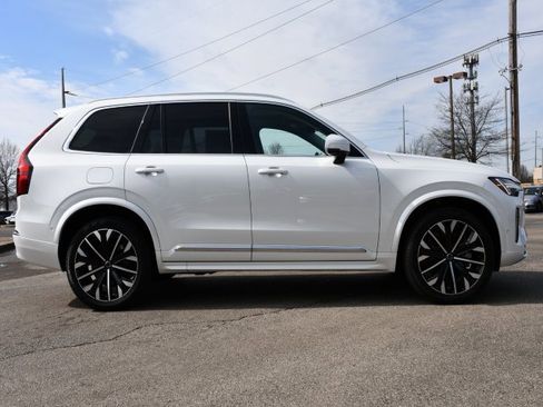 Certified 2025 Volvo XC90 B6 Plus image 8