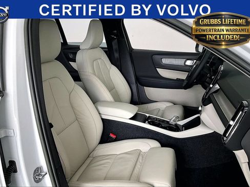Used 2023 Volvo XC40 B5 Ultimate w/ Protection Package Premier AWD/4WD image 8
