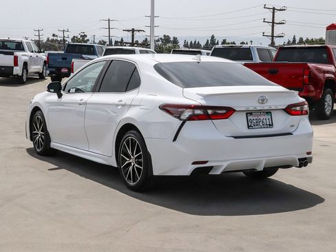 Certified 2023 Toyota Camry SE w/ Convenience Package image 5