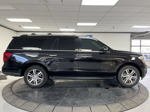 Used 2024 Ford Expedition Max Limited AWD/4WD image 9