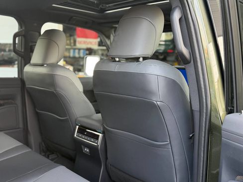 Used 2024 Lexus GX 550 w/ Accessory Package (Z1) AWD/4WD image 62