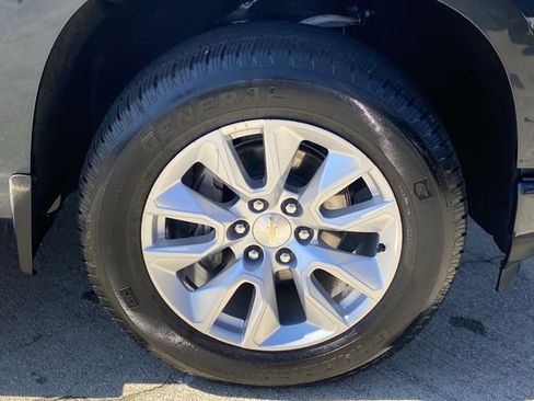 Used 2021 Chevrolet Silverado 1500 Custom image 24