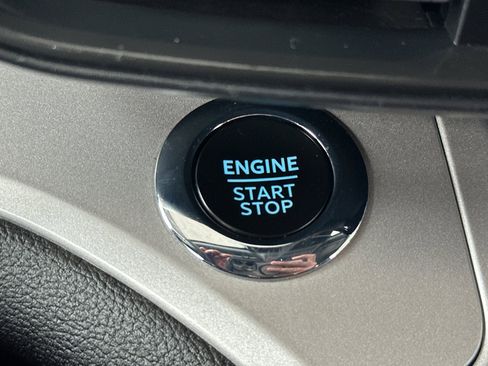 Certified 2023 Ford Explorer XLT image 22