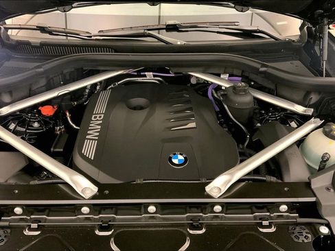 New 2026 BMW X5 xDrive40i w/ Premium Package image 8