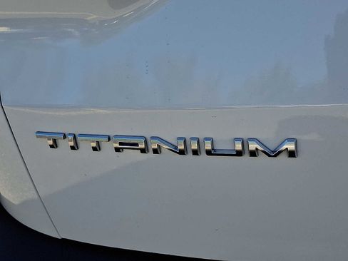 Used 2022 Ford Escape Titanium w/ Class II Trailer Tow Package image 35