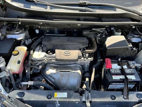 Used 2017 Toyota RAV4 XLE image 11