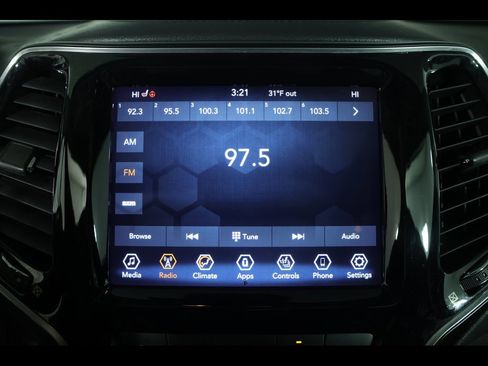 Used 2021 Jeep Cherokee Limited image 26