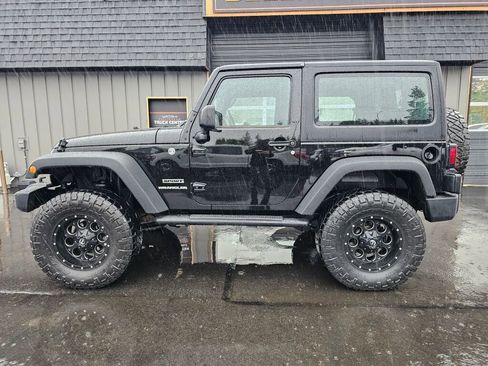 Used 2012 Jeep Wrangler Sport AWD/4WD image 2
