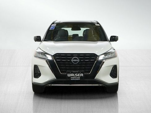 Used 2024 Nissan Kicks SR w/ SR Premium Package image 8