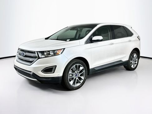 Used 2017 Ford Edge Titanium w/ Equipment Group 302A AWD/4WD image 3
