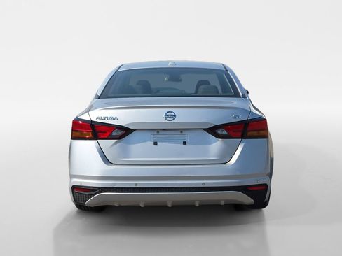 Used 2022 Nissan Altima 2.5 SV FWD image 4