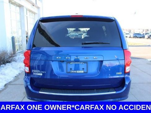 Used 2019 Dodge Grand Caravan SE w/ UConnect Hands-Free Group image 7