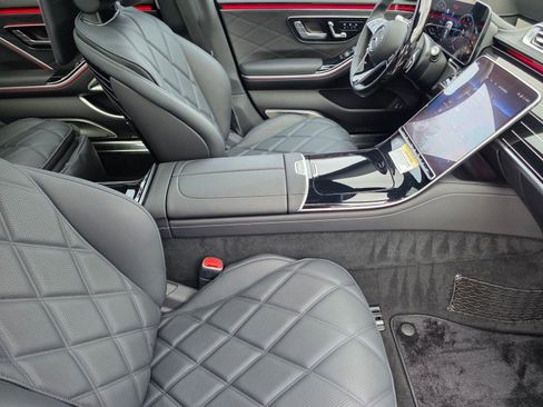 New 2026 Mercedes-Benz Maybach S 680 4MATIC image 21