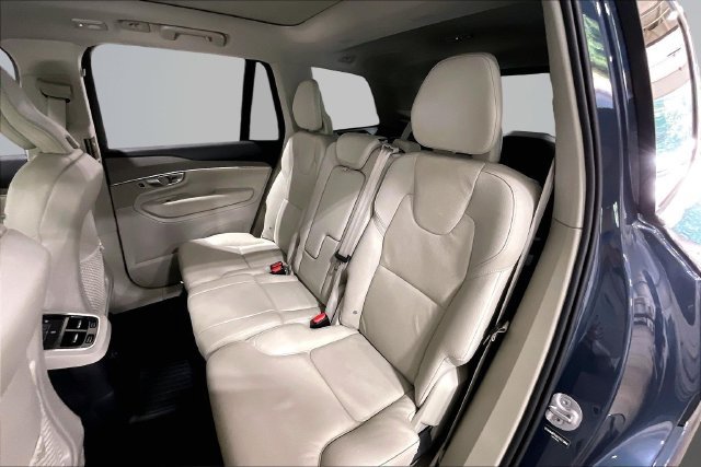 Certified 2025 Volvo XC90 T8 Plus w/ Protection Package Premier AWD/4WD image 29