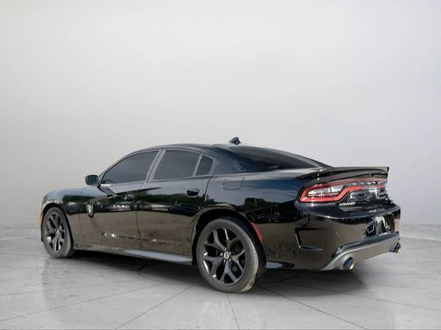 Used 2019 Dodge Charger GT image 4