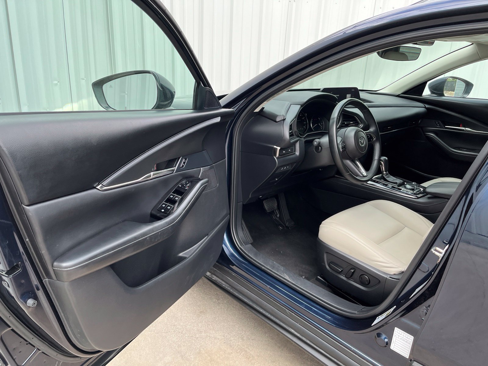 Certified 2025 MAZDA CX-30 AWD 2.5 S w/ Preferred Package image 11