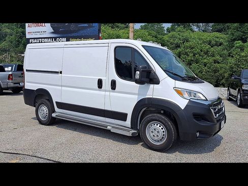 Used 2025 RAM ProMaster 2500 w/ U-Haul Equipment Group FWD image 2