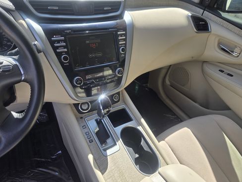 Used 2019 Nissan Murano SV image 13