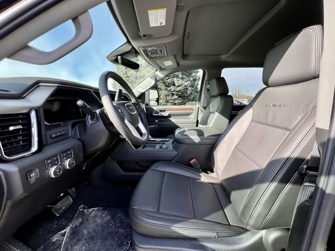 New 2026 GMC Sierra 2500 Denali w/ Denali Reserve Package image 14