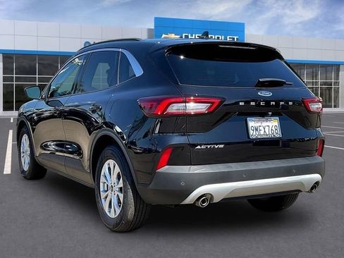 Used 2023 Ford Escape Active w/ Tech Pack #1 FWD image 5