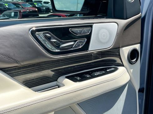 Used 2023 Lincoln Navigator Black Label AWD/4WD image 18