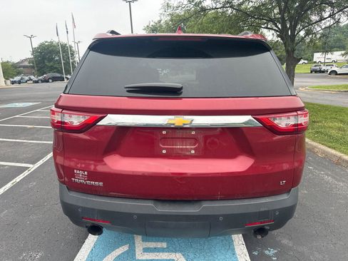 Used 2019 Chevrolet Traverse LT FWD image 11