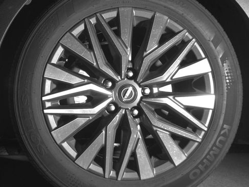Used 2025 Nissan Altima 2.5 SV FWD image 12