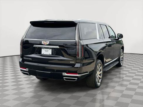 Used 2026 Cadillac Escalade ESV 4WD image 7