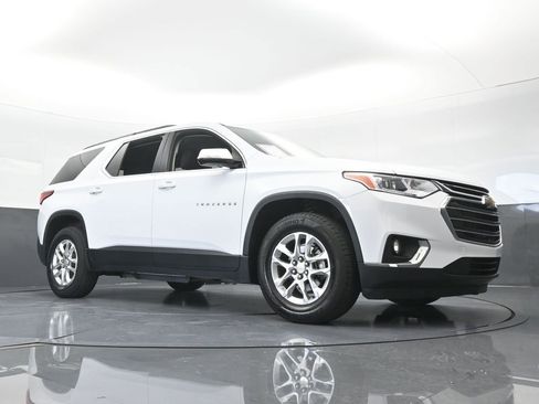 Used 2020 Chevrolet Traverse LT FWD image 64