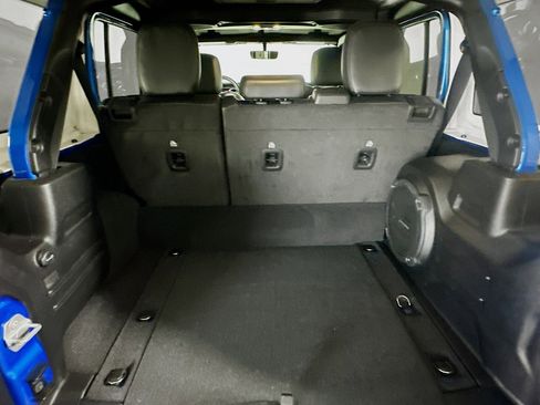 Used 2022 Jeep Wrangler Unlimited Rubicon 4xe w/ Steel Bumper Group image 27