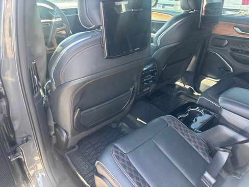 Used 2023 Jeep Grand Cherokee L Summit AWD/4WD image 16