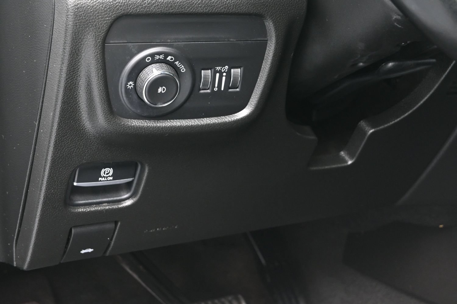 Used 2021 Jeep Grand Cherokee L Limited RWD image 23