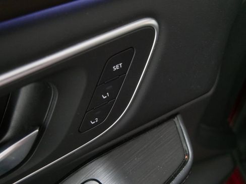 Used 2023 Nissan Rogue Platinum AWD/4WD image 16