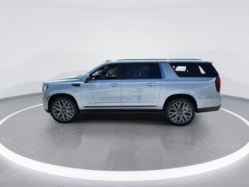 New 2026 GMC Yukon XL Denali Ultimate w/ LPO, Floor Liner Package AWD/4WD image 5