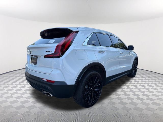 Used 2023 Cadillac XT4 Luxury w/ LPO, Onyx Lite Package FWD image 5