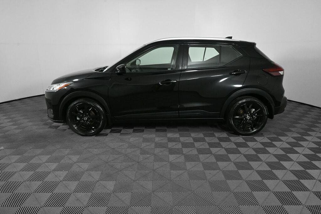 Used 2021 Nissan Kicks SV FWD image 4